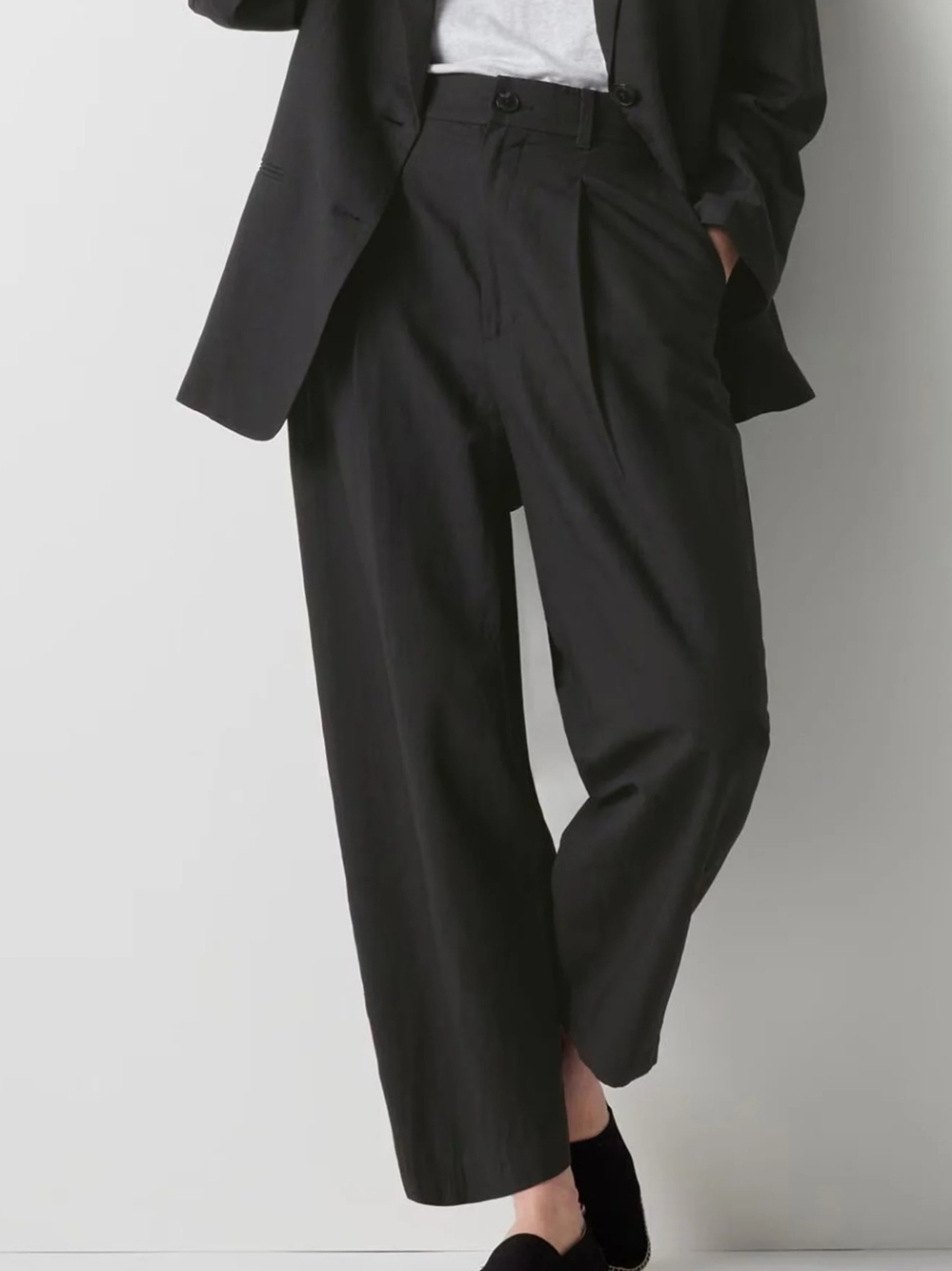 UNIQLO Women Black Pleated Twill Dress Pants Elastic Waist Straight Leg S